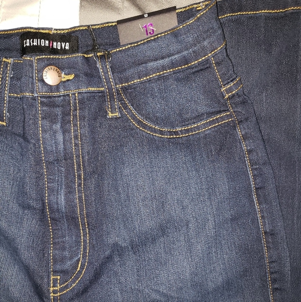Dark wash Skinny jeans